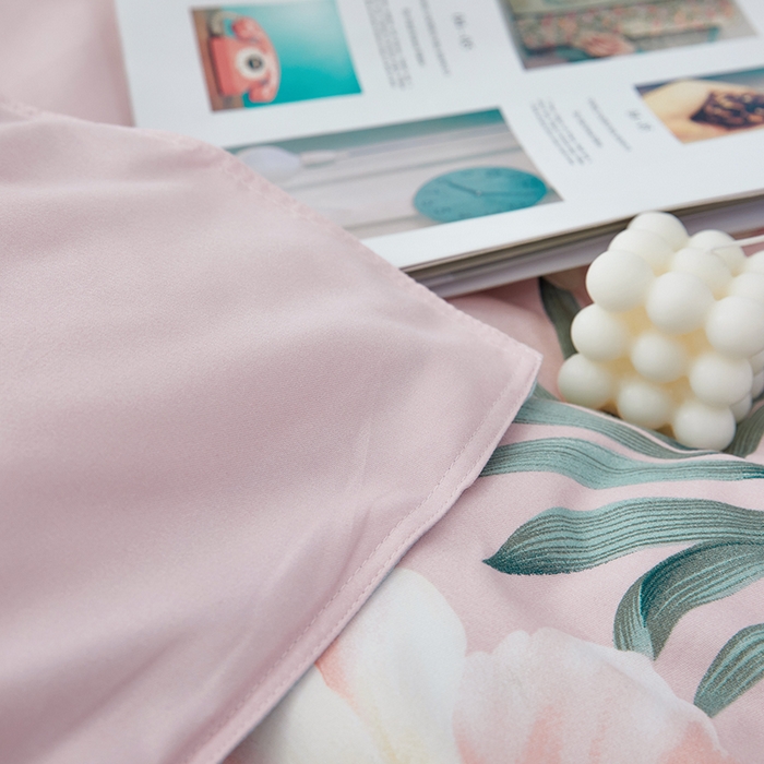 91家纺网 家纺一手货源 找家纺 简冠家纺 2023直播爆款北欧风亲肤植物羊绒磨毛四件套 花美夺艳-粉