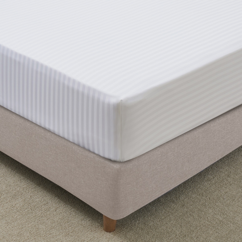 91家纺网 家纺一手货源 找家纺 子不语家纺2025新款跨境外贸酒店纯色提花三件套亚马逊Temu速卖通Shein沃尔玛专供 缎条提花白色