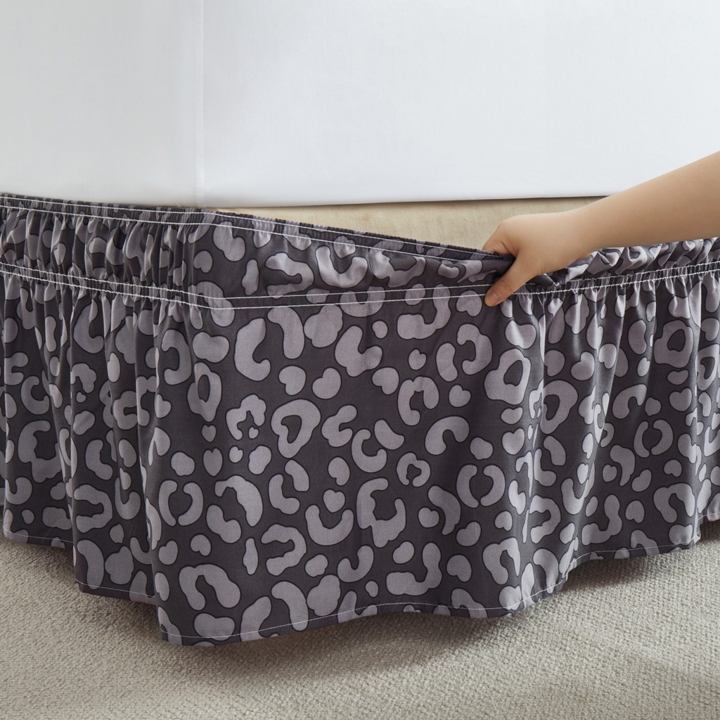 91家纺网 家纺一手货源 找家纺 子不语家纺 2025新款印花床裙 深色豹纹