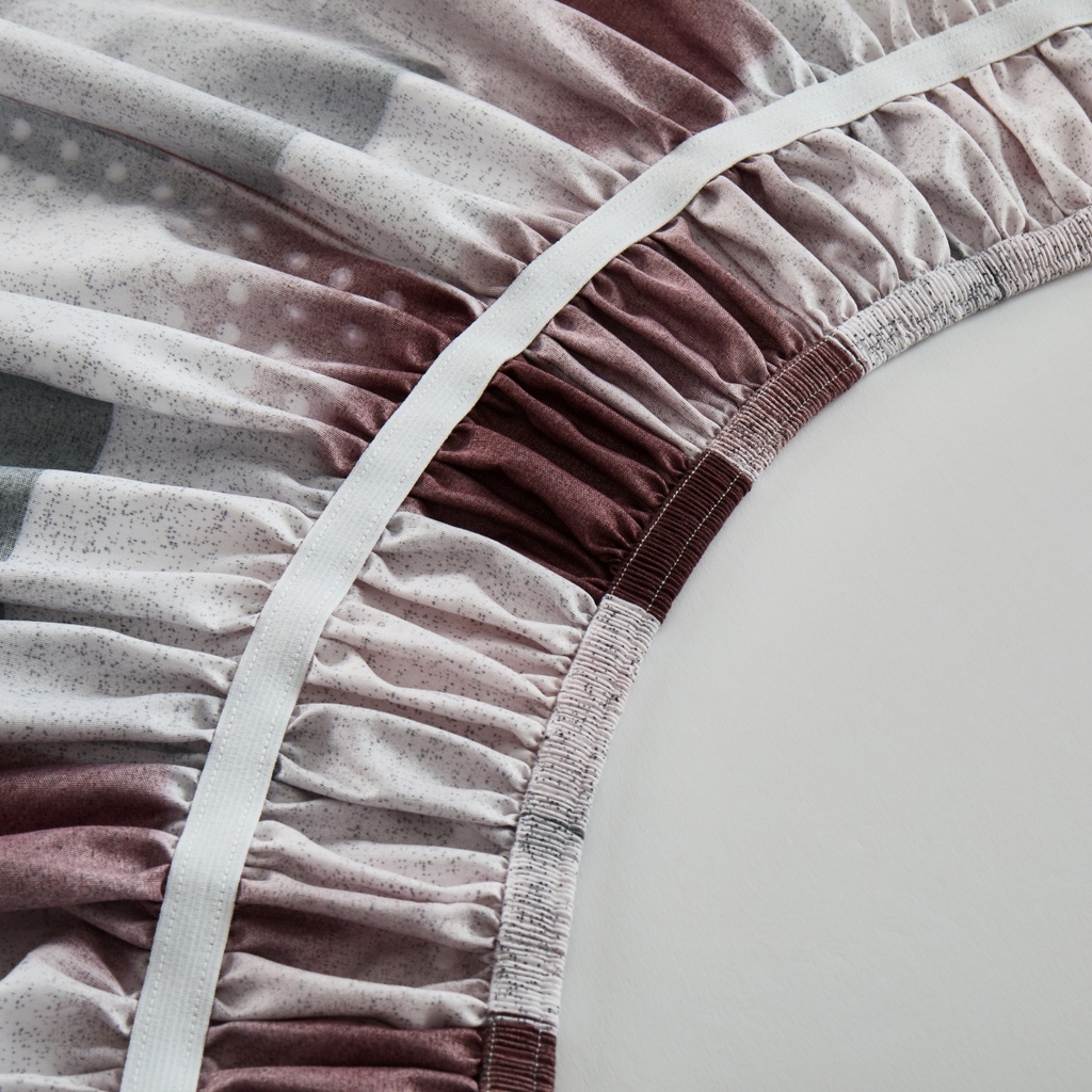 91家纺网 家纺一手货源 找家纺 子不语家纺 2025新款印花床裙 格彩人生