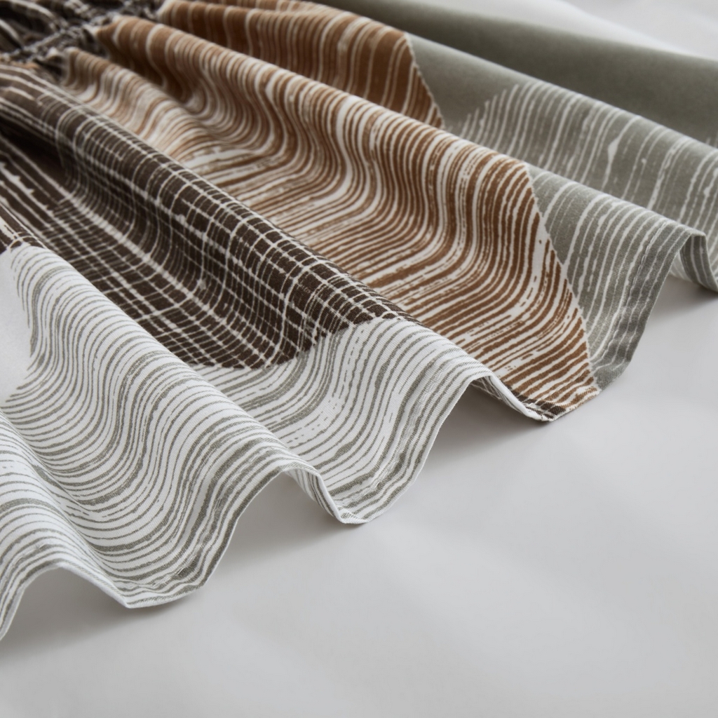 91家纺网 家纺一手货源 找家纺 子不语家纺 2025新款印花床裙 几何图形