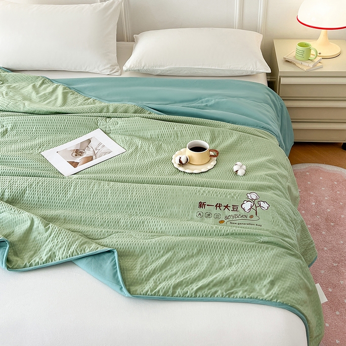91家纺网 家纺一手货源 找家纺 VIP被业 2025新款新一代大豆泡泡纱夏被水洗棉大豆夏被 抹茶绿