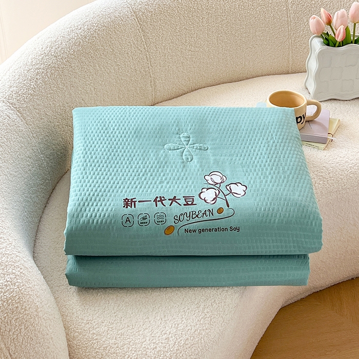 91家纺网 家纺一手货源 找家纺 VIP被业 2025新款新一代大豆泡泡纱夏被水洗棉大豆夏被 牛油果绿