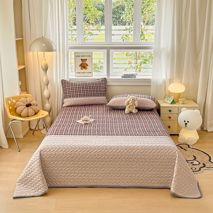 北辰 2025新款可水洗针织棉印花款夹棉床盖   床盖三件套 复古红波点