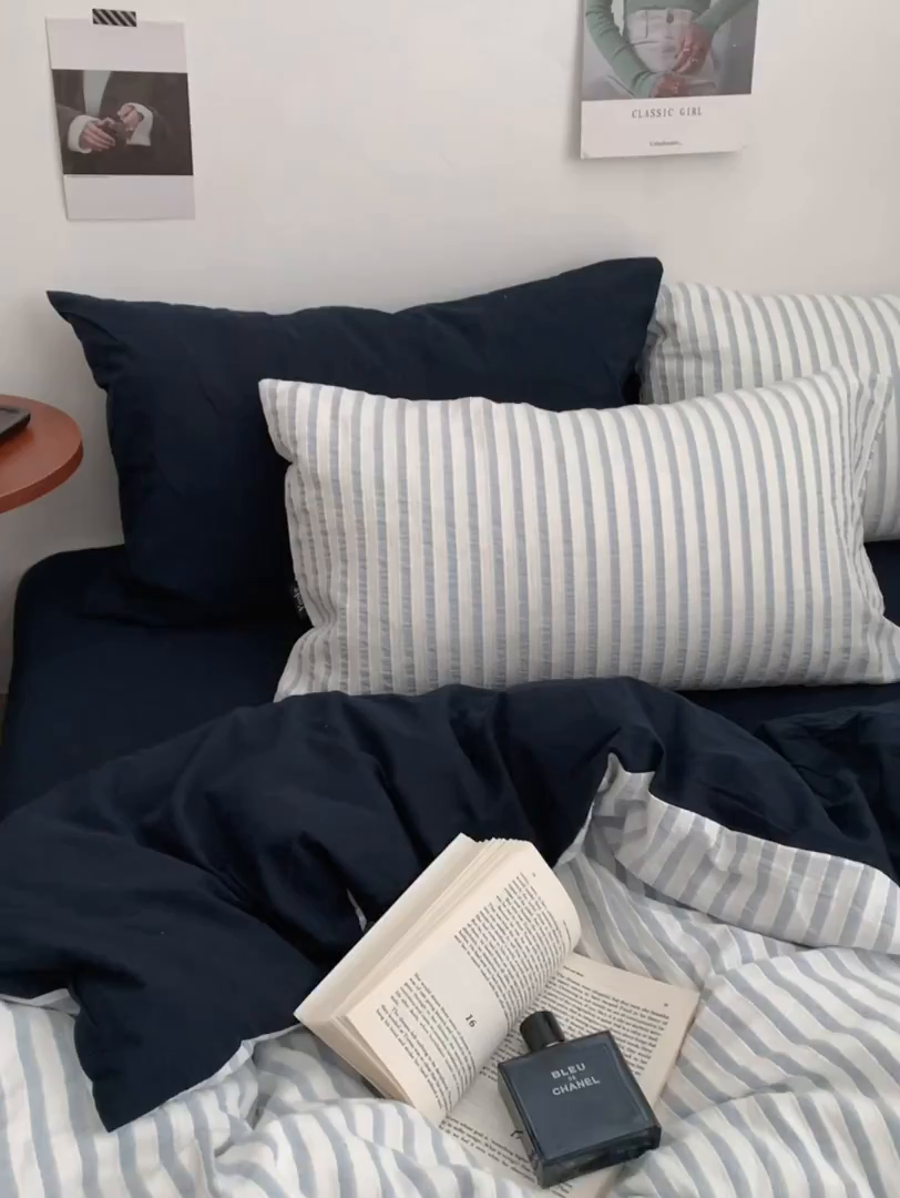 91家纺网 家纺一手货源 找家纺 （总）柚可家居 2024新款雾蓝条纹提花水洗棉四件套（送手提袋）