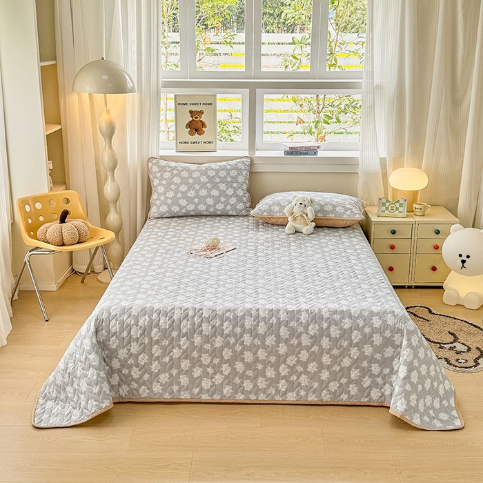 北辰 2025新款可水洗针织棉印花款夹棉床盖   床盖三件套 时宜-咖