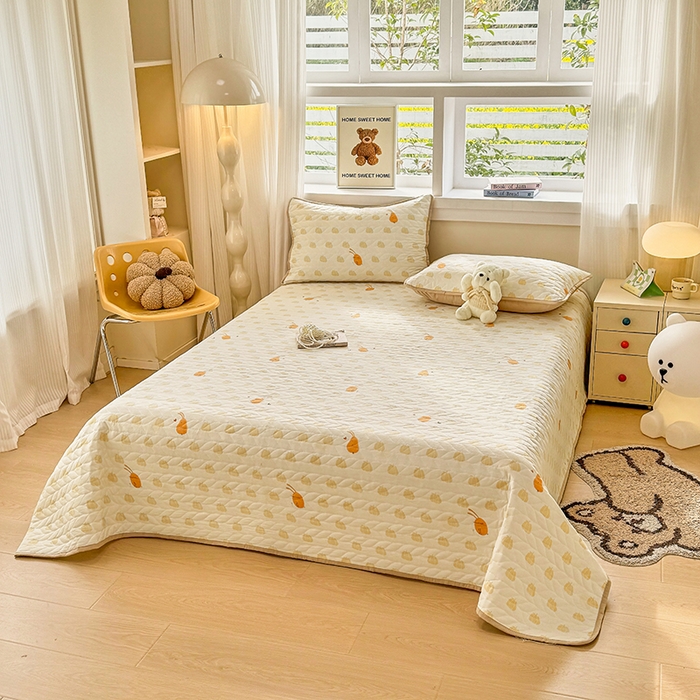 91家纺网 家纺一手货源 找家纺 北辰 2025新款可水洗针织棉印花款夹棉床盖   床盖三件套 小圆满