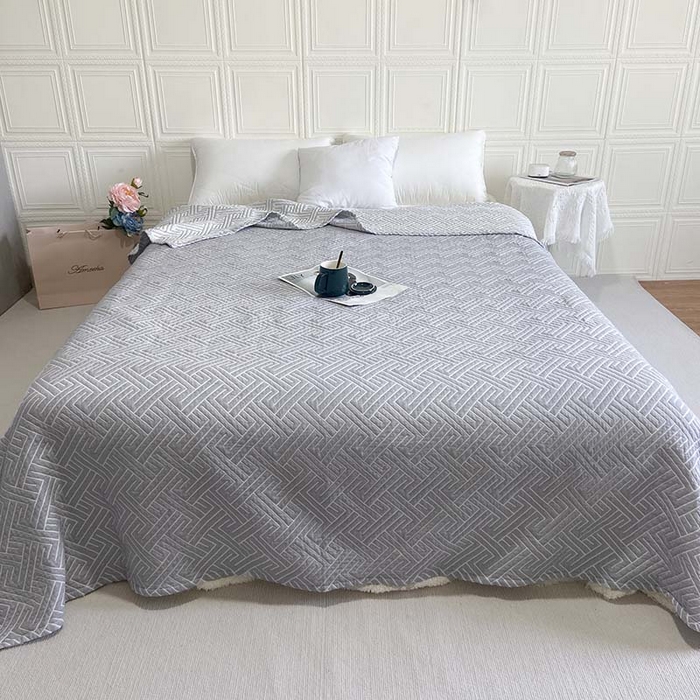 91家纺网 家纺一手货源 找家纺 卡奥家纺 2025新款水洗全棉四层纱盖毯毛巾被夏凉被  围城-灰