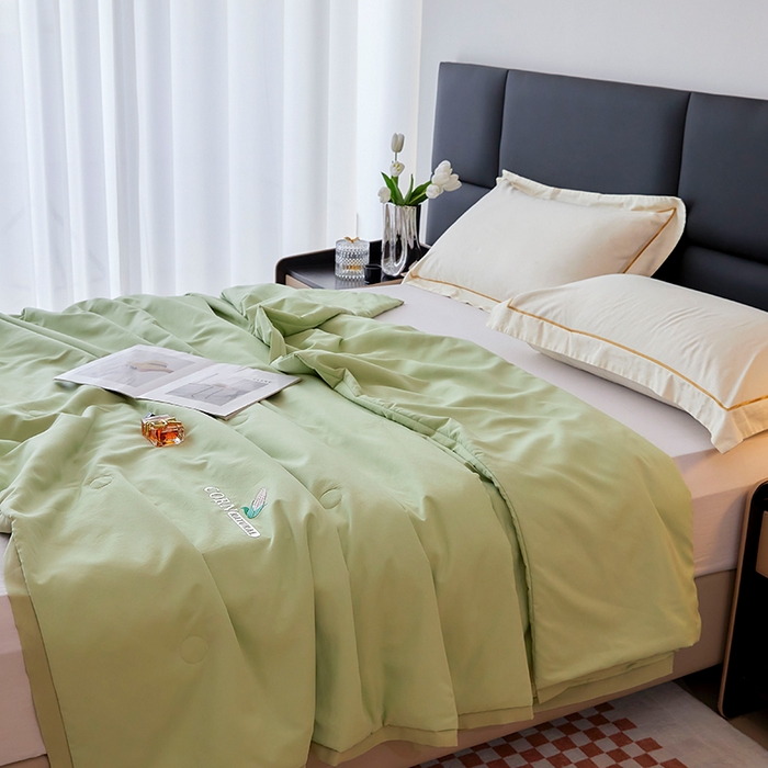 91家纺网 家纺一手货源 找家纺 VIP被业 2025新款玉米大豆夏被被套二合一 豆蔻绿