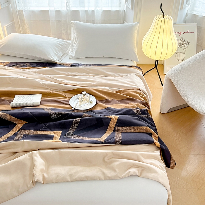 91家纺网 家纺一手货源 找家纺 VIP被业 2025新款外贸印花夏被 梦幻