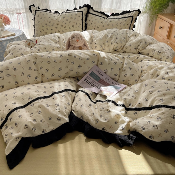 91家纺网 家纺一手货源 找家纺 繁花家居 2025新款云感木棉花边款法式印花四件套 黑珍珠