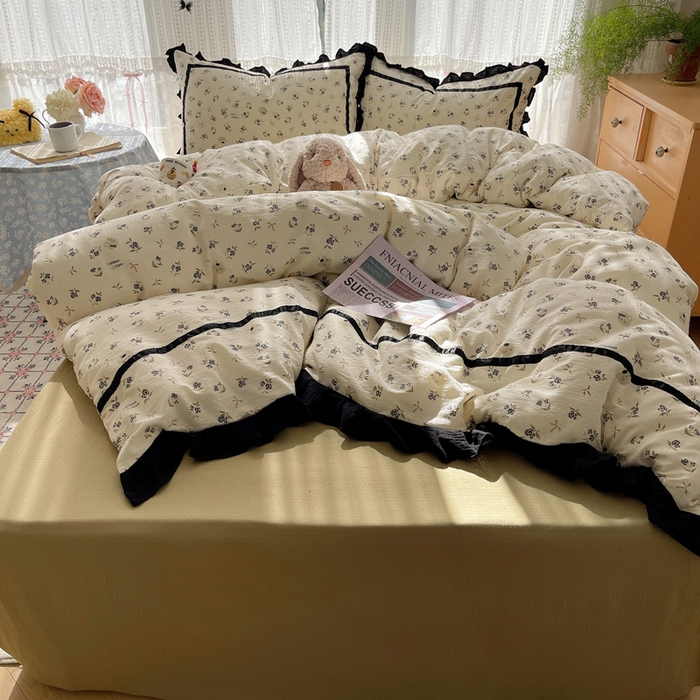 91家纺网 家纺一手货源 找家纺 繁花家居 2025新款云感木棉花边款法式印花四件套 黑珍珠