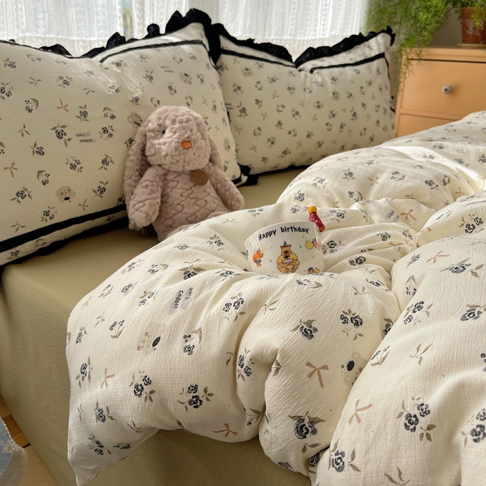 91家纺网 家纺一手货源 找家纺 繁花家居 2025新款云感木棉花边款法式印花四件套 黑珍珠