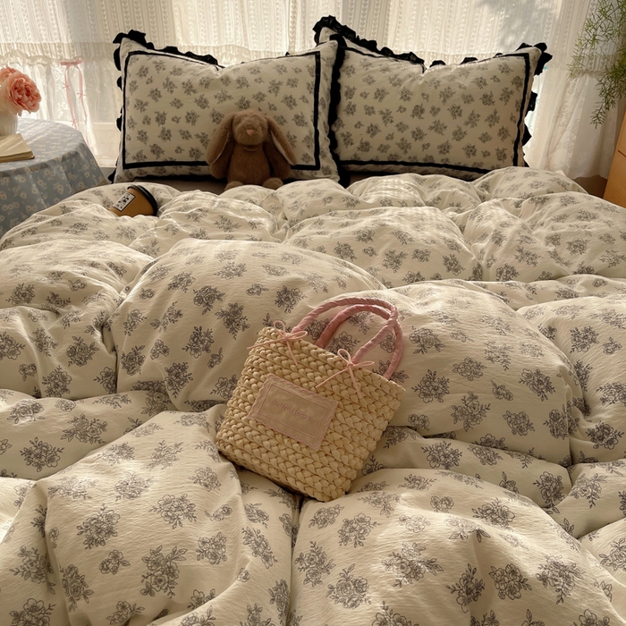 91家纺网 家纺一手货源 找家纺 繁花家居 2025新款云感木棉花边款法式印花四件套 虞美人