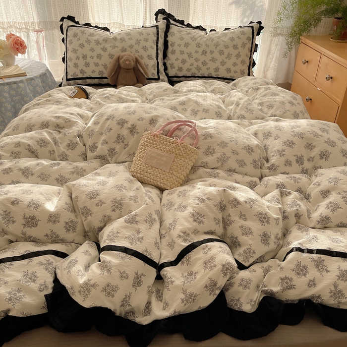 91家纺网 家纺一手货源 找家纺 繁花家居 2025新款云感木棉花边款法式印花四件套 虞美人