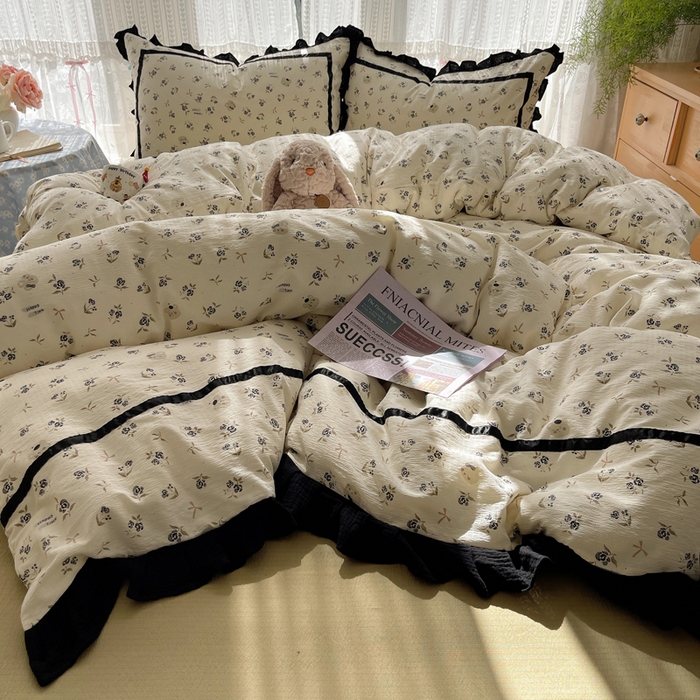 91家纺网 家纺一手货源 找家纺 繁花家居 2025新款云感木棉花边款法式印花四件套 黑珍珠