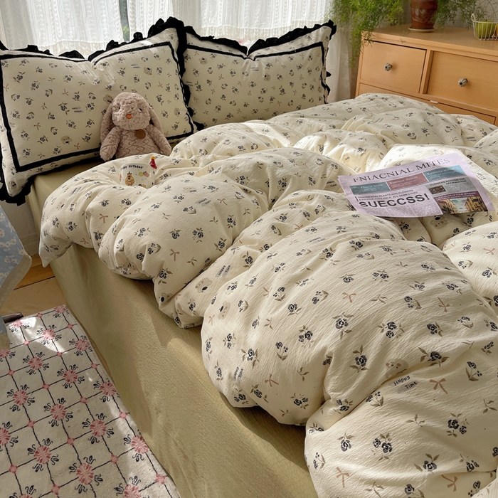 91家纺网 家纺一手货源 找家纺 繁花家居 2025新款云感木棉花边款法式印花四件套 黑珍珠