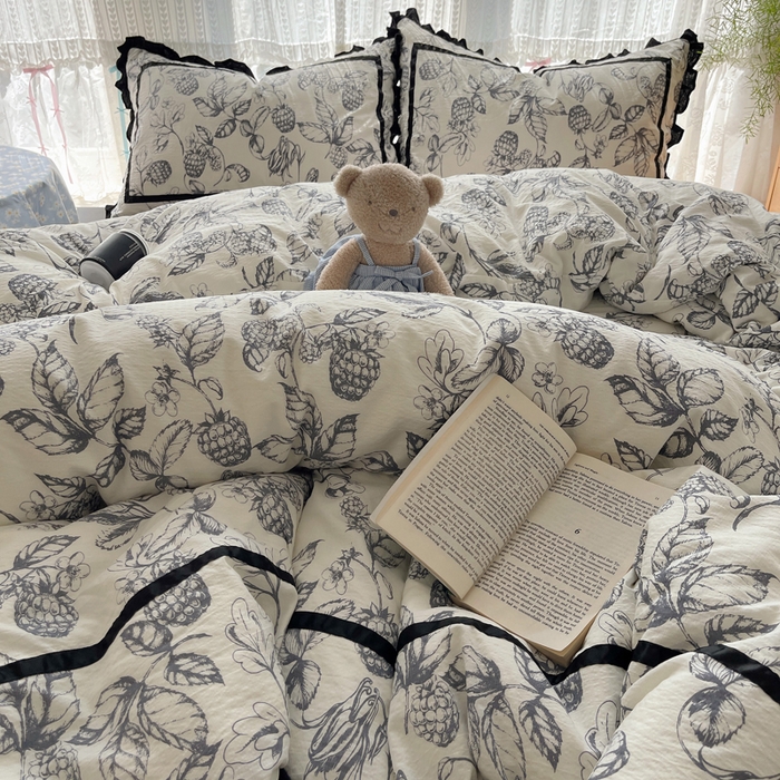 91家纺网 家纺一手货源 找家纺 繁花家居 2025新款云感木棉花边款法式印花四件套 常青藤