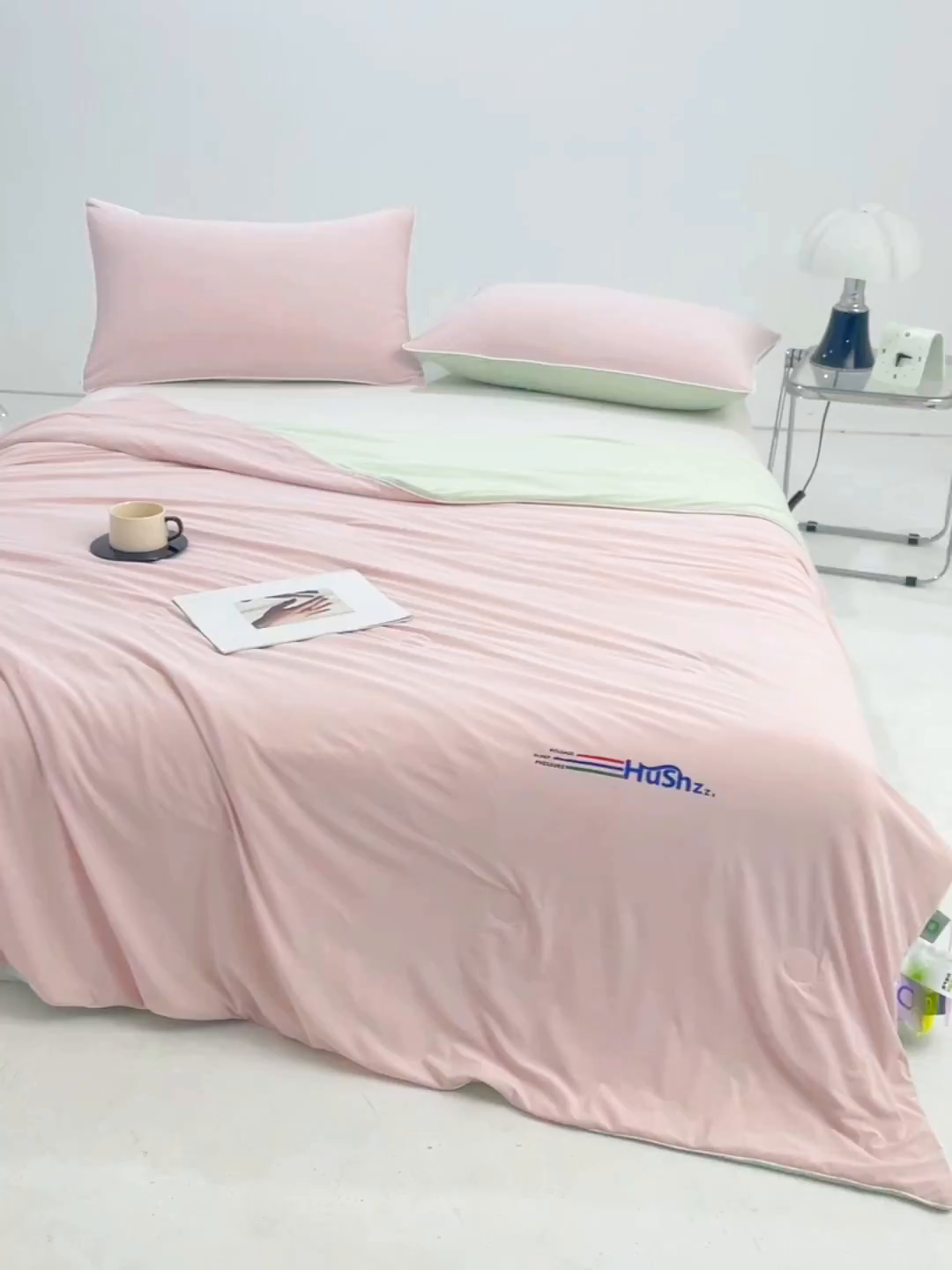 91家纺网 家纺一手货源 找家纺 VIP被业 2025新款0负担防蚊透气深睡被凉感丝网红直播小红书大豆冰丝空调夏被 蜜桃粉