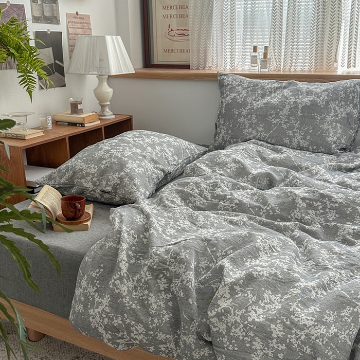 91家纺网 家纺一手货源 找家纺 柚可家居 2024新款三层纱浮雕提花四件套（送手提袋） 巴山夜雨-深灰（送手提袋）