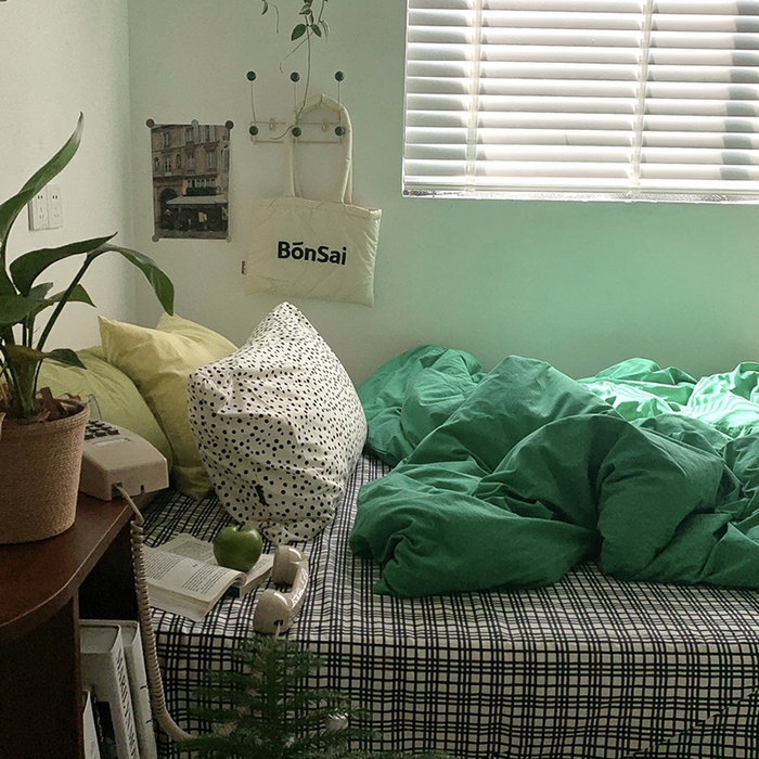 91家纺网 家纺一手货源 找家纺 柚可家居 2024秋季新款全棉色织水洗棉四件套-加州之旅 加州旅馆 枕套（淡黄+点点）