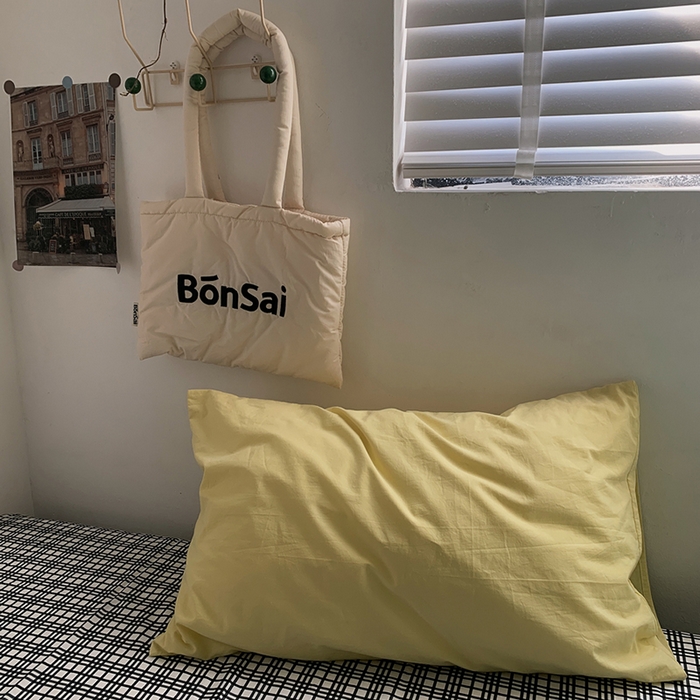 91家纺网 家纺一手货源 找家纺 柚可家居 2024秋季新款全棉色织水洗棉四件套-加州之旅 加州旅馆 枕套（淡黄+跃蓝）