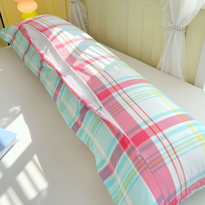 91家纺网 家纺一手货源 找家纺 雨彤家纺 2025年新款A类条纹水洗棉枕套 春彩格