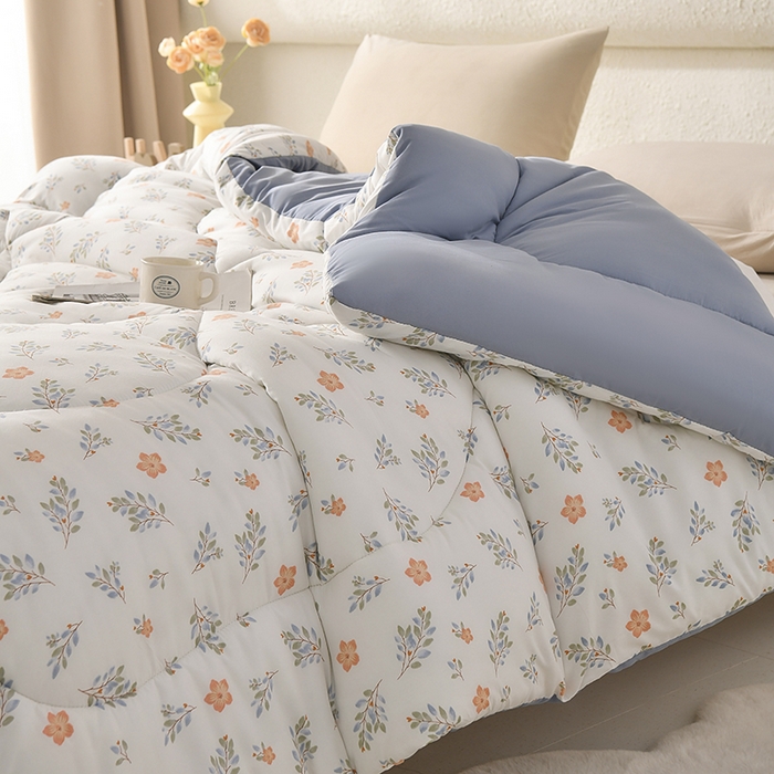 91家纺网 家纺一手货源 找家纺 无瑕家居 2025年新款水洗棉冬被春秋被被子被芯床褥被芯学生宿舍被子被芯 ​​絮语花间​