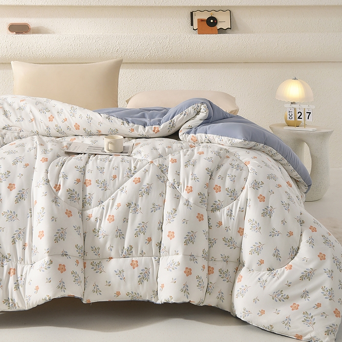 91家纺网 家纺一手货源 找家纺 无瑕家居 2025年新款水洗棉冬被春秋被被子被芯床褥被芯学生宿舍被子被芯 ​​絮语花间​