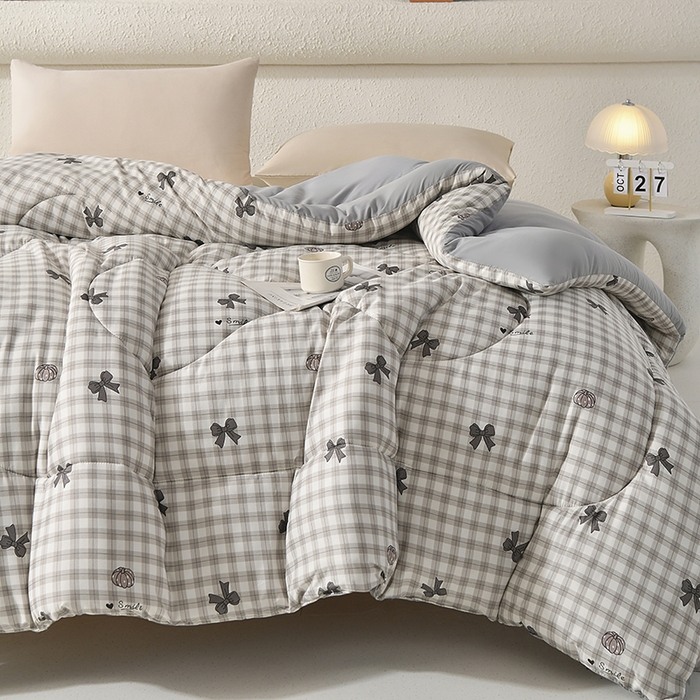 91家纺网 家纺一手货源 找家纺 无瑕家居 2025年新款水洗棉冬被春秋被被子被芯床褥被芯学生宿舍被子被芯 蝴蝶格灰