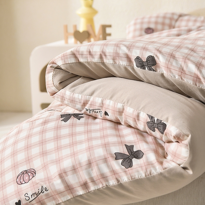 91家纺网 家纺一手货源 找家纺 无瑕家居 2025年新款水洗棉冬被春秋被被子被芯床褥被芯学生宿舍被子被芯 蝴蝶格玉