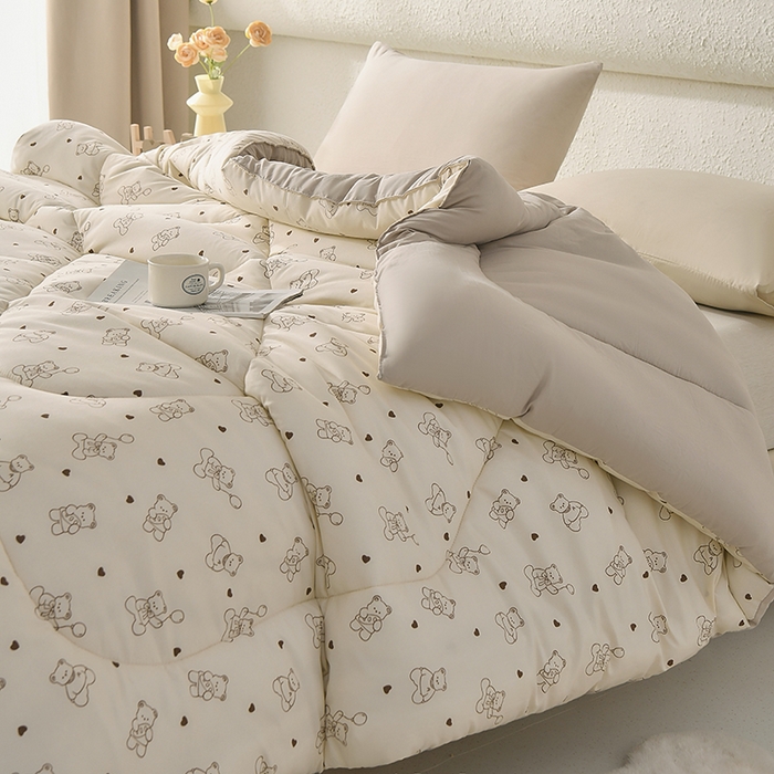 91家纺网 家纺一手货源 找家纺 无瑕家居 2025年新款水洗棉冬被春秋被被子被芯床褥被芯学生宿舍被子被芯 暖心小熊