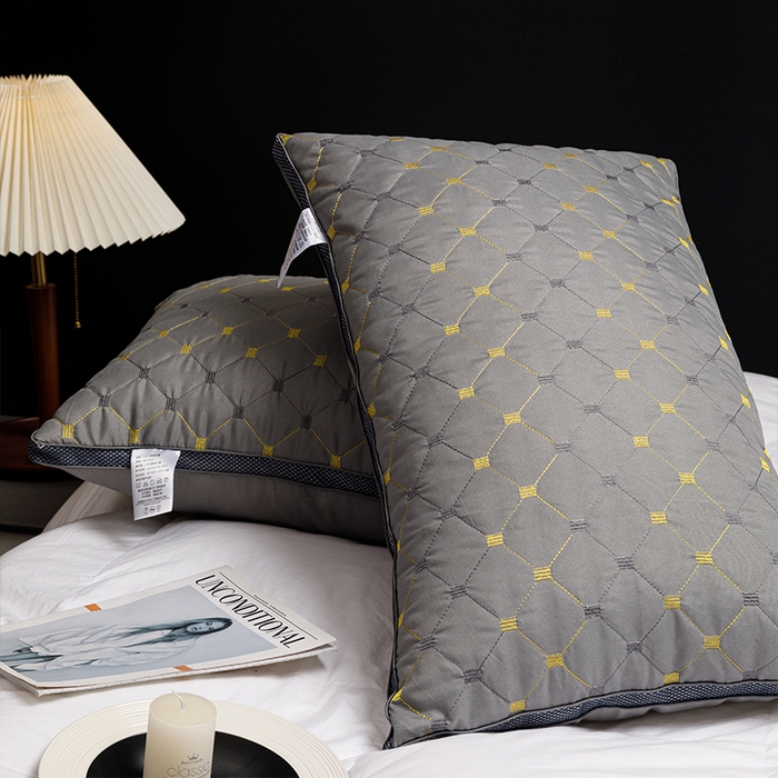 91家纺网 家纺一手货源 找家纺 佳尚枕芯2025新款满天星透气绗绣羽丝绒枕芯枕头 灰色48x74cm-高枕/只