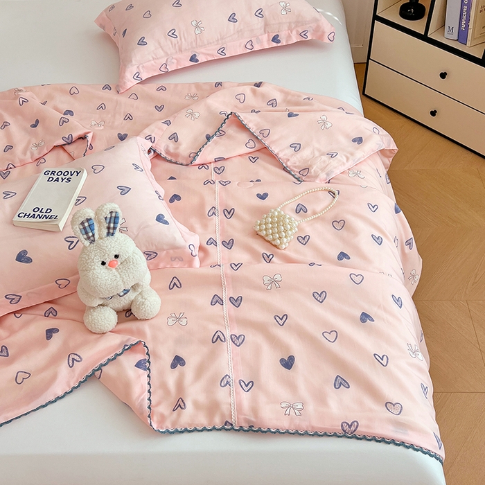 91家纺网 家纺一手货源 找家纺 VIP被业 2025新款书香绸网红直播小红书夏凉被凉感冰丝天丝夏被 怦然心动