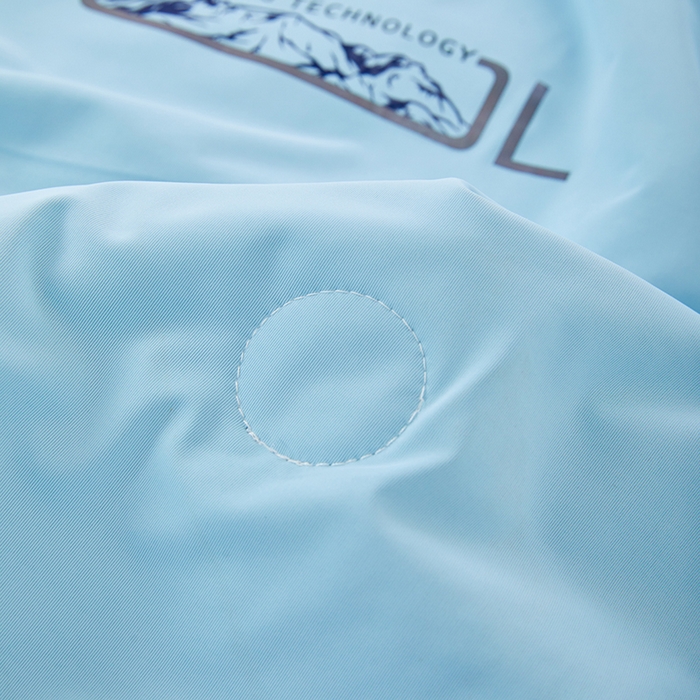 91家纺网 家纺一手货源 找家纺 VIP被业 2025新款云母凉感丝日本凉感科技冰淇淋氨纶天丝纯色夏被空调被 蓝色