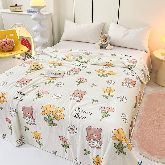 91家纺网 家纺一手货源 找家纺 VIP被业 2025新款印花凉感丝冰淇淋云母日本凉感科技冰淇淋氨纶凉感天丝纯色夏被空调被 可爱熊 米