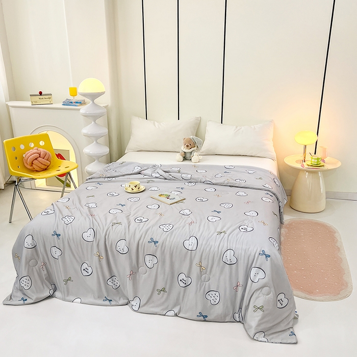 91家纺网 家纺一手货源 找家纺 VIP被业 2025新款印花凉感丝冰淇淋云母日本凉感科技冰淇淋氨纶凉感天丝纯色夏被空调被 快乐心情