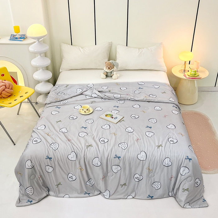 91家纺网 家纺一手货源 找家纺 VIP被业 2025新款印花凉感丝冰淇淋云母日本凉感科技冰淇淋氨纶凉感天丝纯色夏被空调被 快乐心情