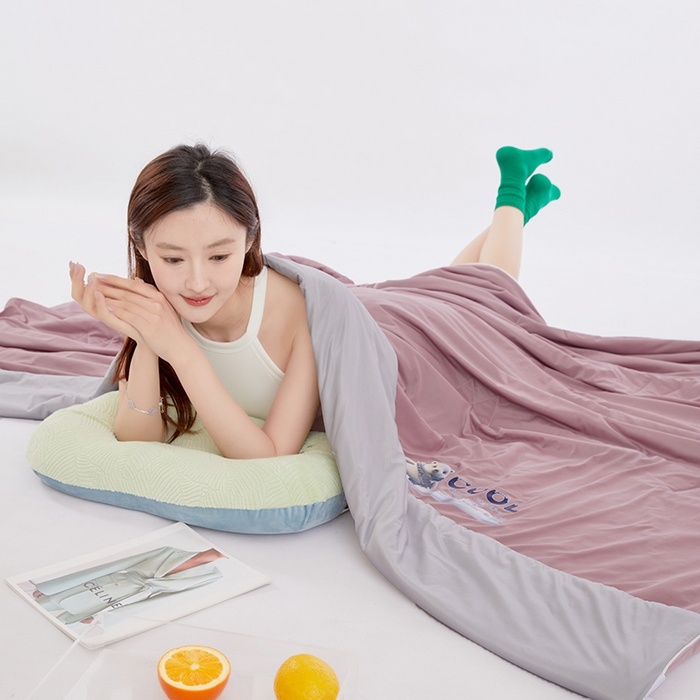 91家纺网 家纺一手货源 找家纺 VIP被业 2025新款西瓜凉感丝夏被冰淇淋云母日本凉感科技冰淇淋氨纶凉感天丝纯色夏被空调被 香芋紫