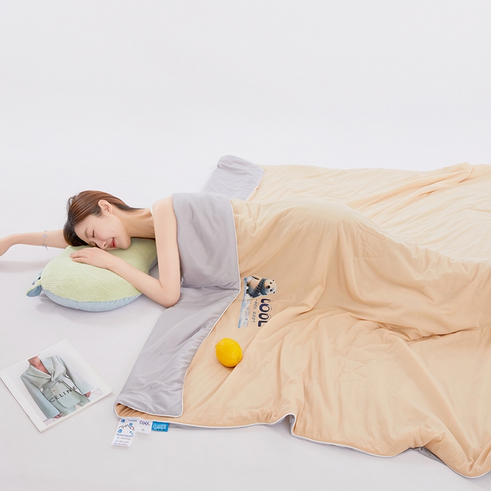 91家纺网 家纺一手货源 找家纺 VIP被业 2025新款西瓜凉感丝夏被冰淇淋云母日本凉感科技冰淇淋氨纶凉感天丝纯色夏被空调被 行动咖