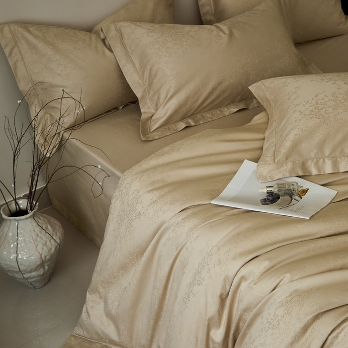 91家纺网 家纺一手货源 找家纺 顾家家居2025新款全棉提花四件套 岸芷-浅绯玉