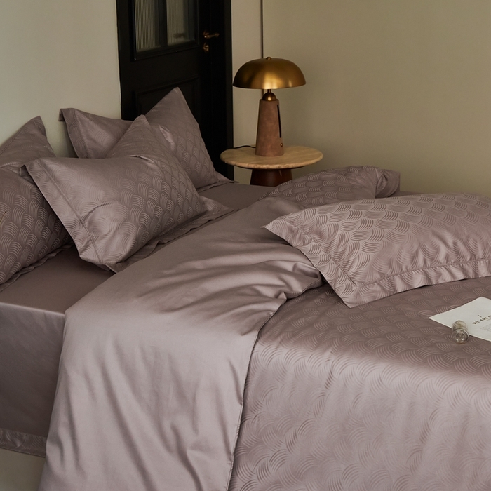 91家纺网 家纺一手货源 找家纺 顾家家居2025新款全棉提花四件套 璞野-瑰丽紫