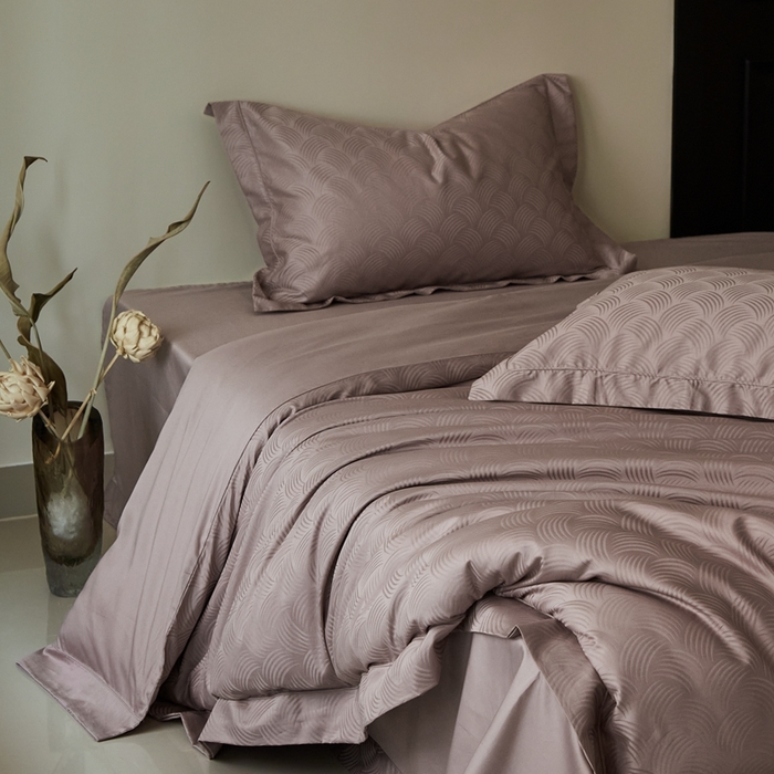 91家纺网 家纺一手货源 找家纺 顾家家居2025新款全棉提花四件套 璞野-瑰丽紫