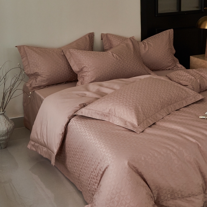 91家纺网 家纺一手货源 找家纺 顾家家居2025新款全棉提花四件套 塞纳-贝壳粉