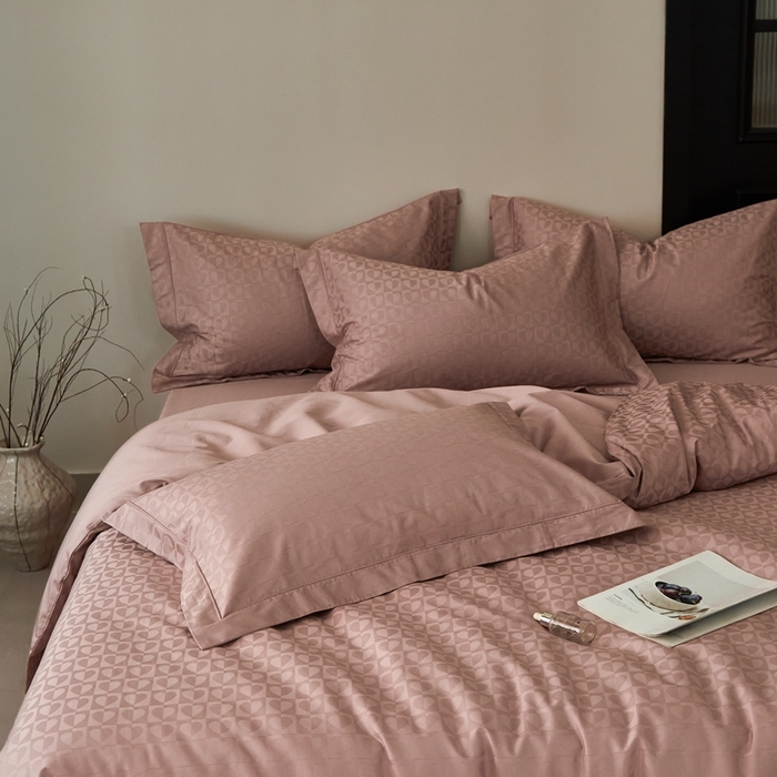 91家纺网 家纺一手货源 找家纺 顾家家居2025新款全棉提花四件套 塞纳-贝壳粉