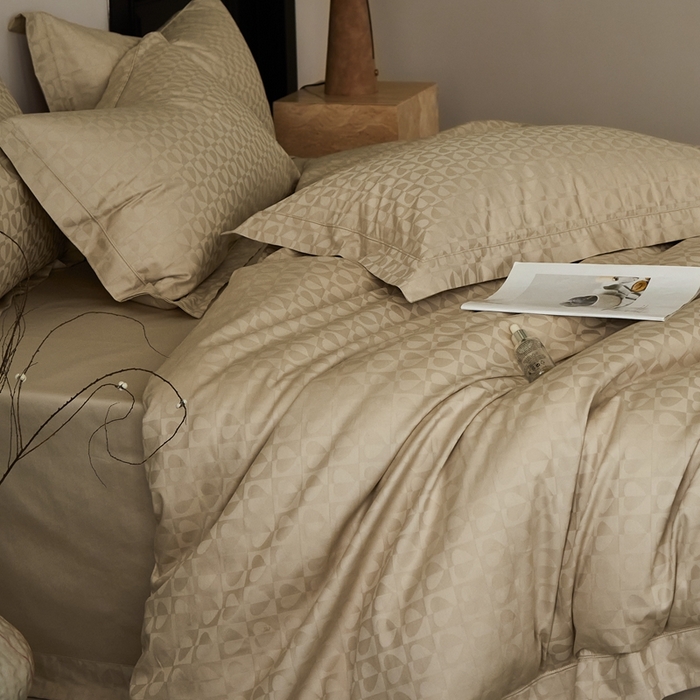 91家纺网 家纺一手货源 找家纺 顾家家居2025新款全棉提花四件套 塞纳-云母米