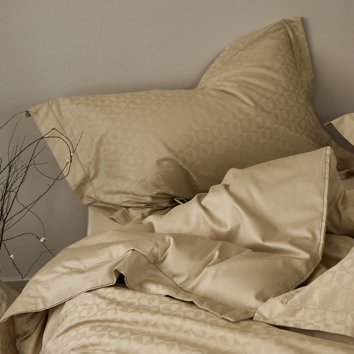 91家纺网 家纺一手货源 找家纺 顾家家居2025新款全棉提花四件套 塞纳-云母米