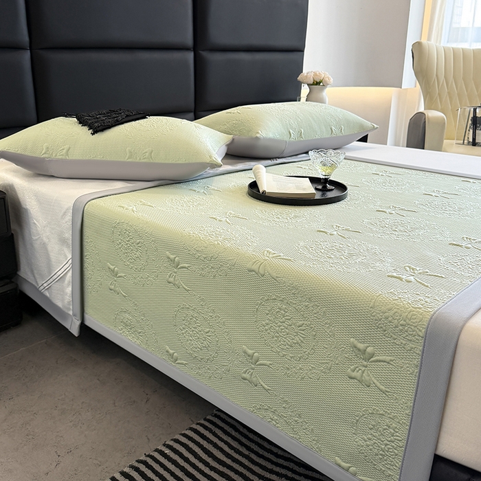 91家纺网 家纺一手货源 找家纺 佰亿莱2025新款手捧花凉席床席床笠款 床席手捧花绿