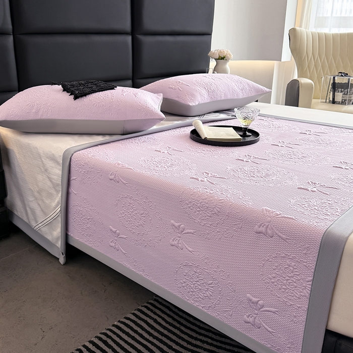 91家纺网 家纺一手货源 找家纺 佰亿莱2025新款手捧花凉席床席床笠款 床席手捧花紫