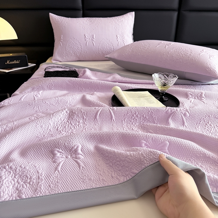 91家纺网 家纺一手货源 找家纺 佰亿莱2025新款手捧花凉席床席床笠款 床席手捧花紫